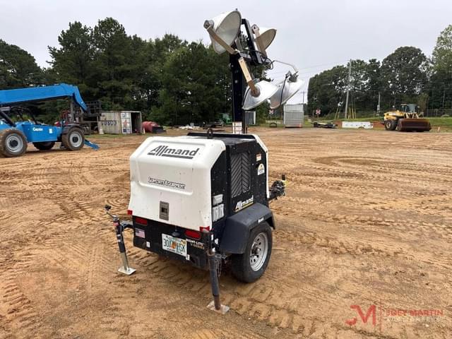 Image of Allmand  Night-Lite V-Series  equipment image 1
