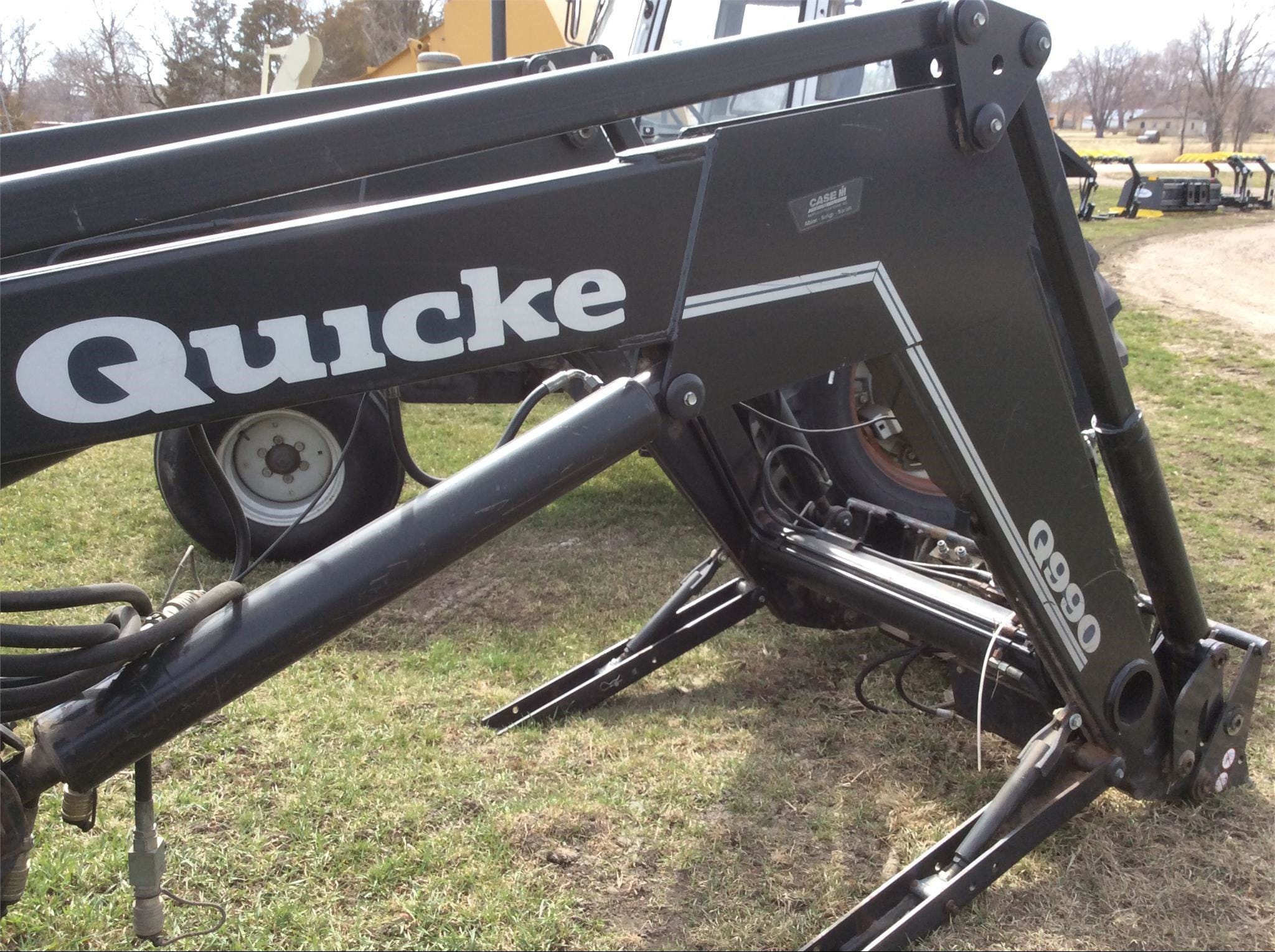 Quicke Q990 Equipment Image0