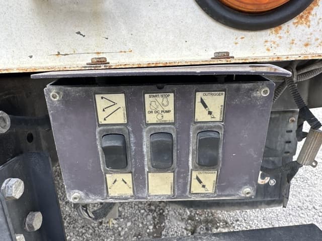 Image of Dodge Ram 5500 equipment image 2