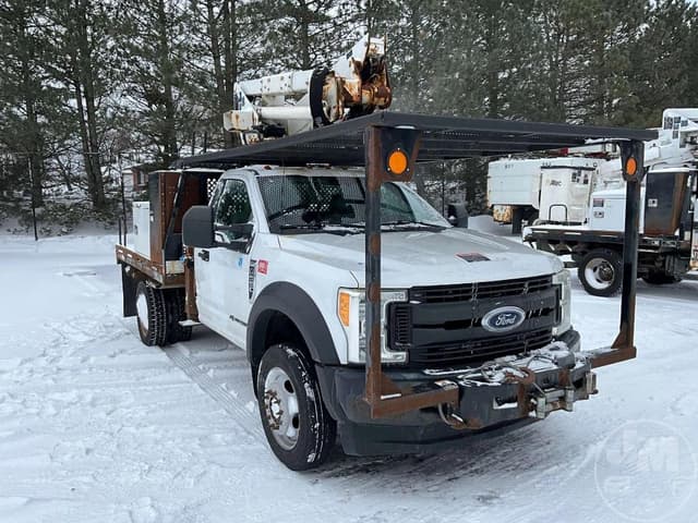 Image of Ford F-550 equipment image 2