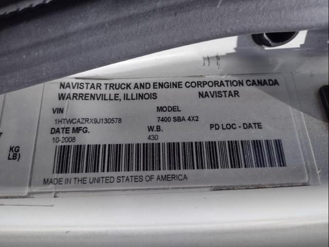 Image of International 7400 equipment image 4