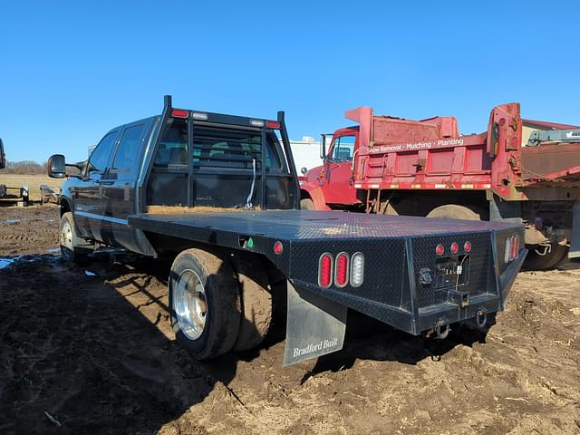 Image of Ford F-550 equipment image 2