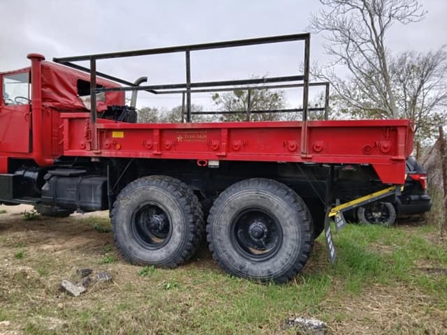 Image of AM General M923 equipment image 3