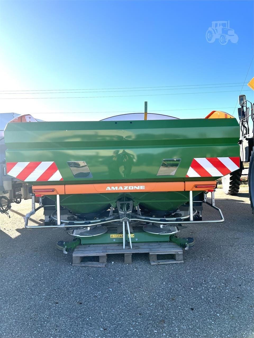 Amazone ZA-TS 4200 PROFIS HYDRO Equipment Image0