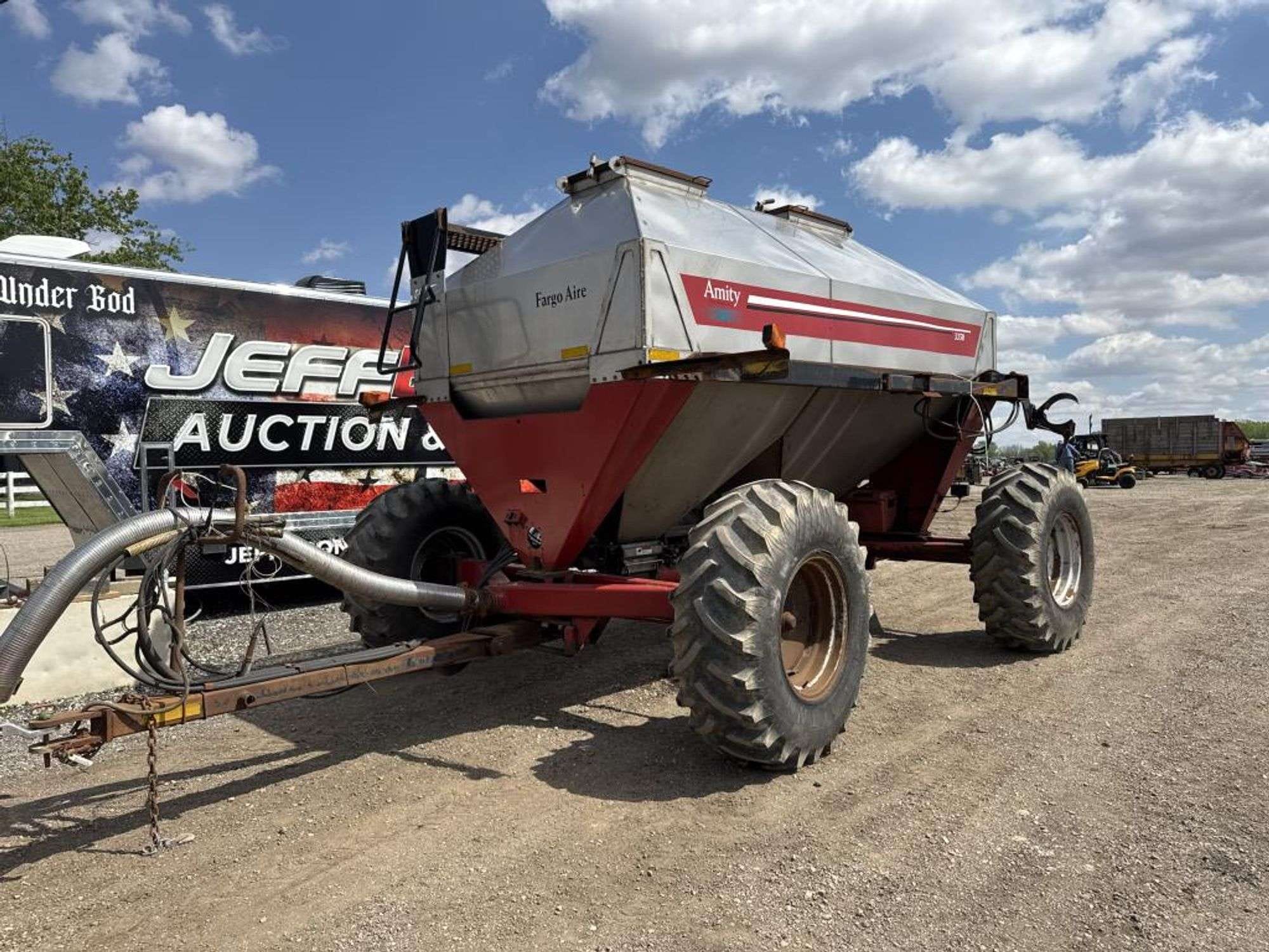 Amity 3350 Equipment Image0