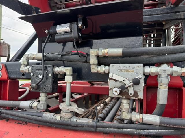 Image of Amity R998 equipment image 2