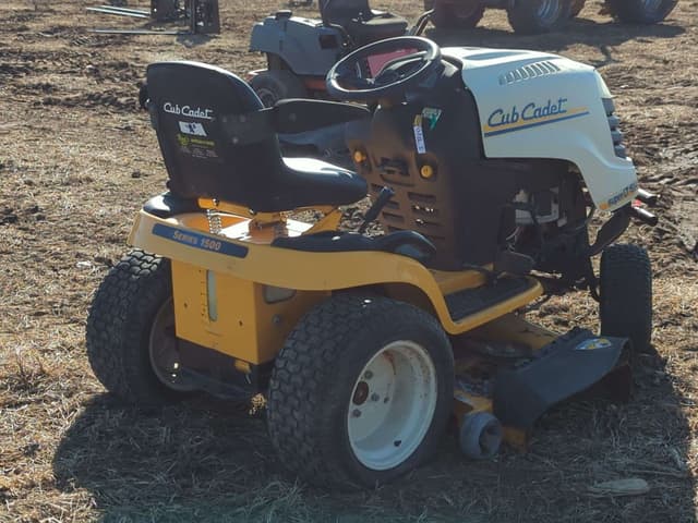 Image of Cub Cadet Super LT1554 equipment image 4
