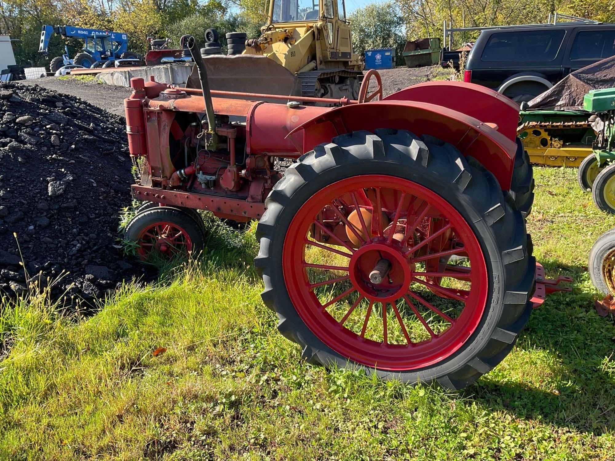 Main image Farmall F-12
