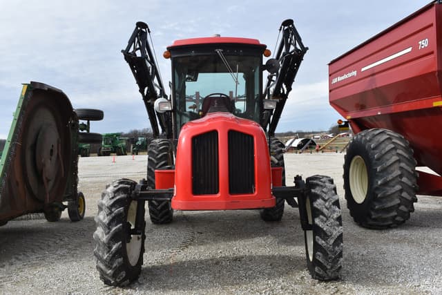 Image of Apache 560 equipment image 1