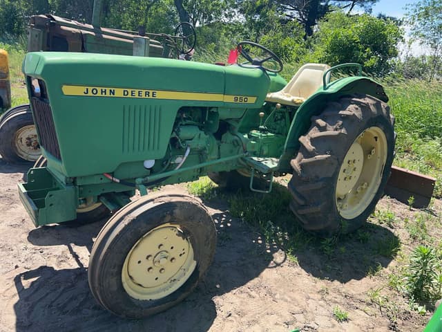 Image of John Deere 950 equipment image 2