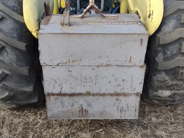 Image of Ford 4000 equipment image 4