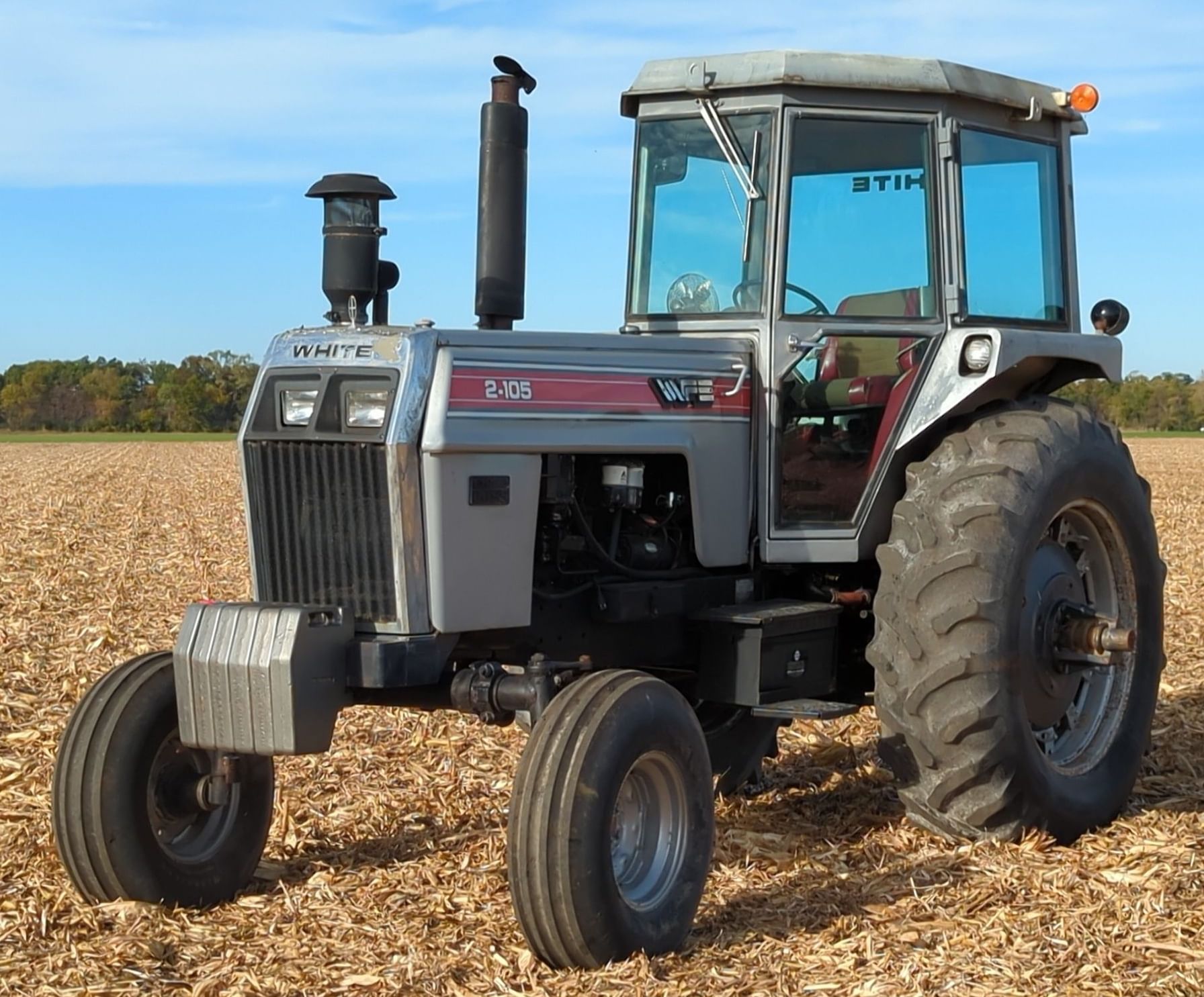 1980 White 2-105 Equipment Image0