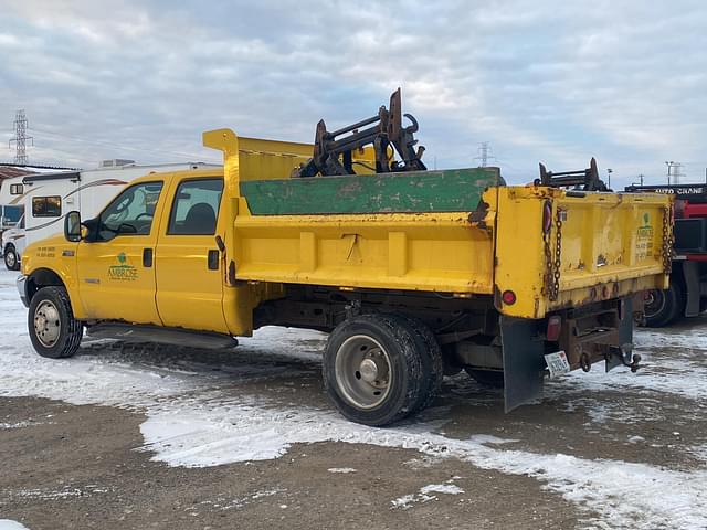 Image of Ford F-450 equipment image 4