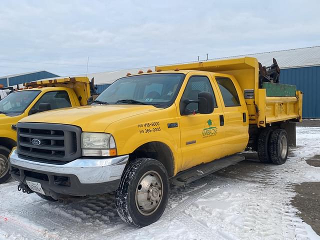 Image of Ford F-450 equipment image 2