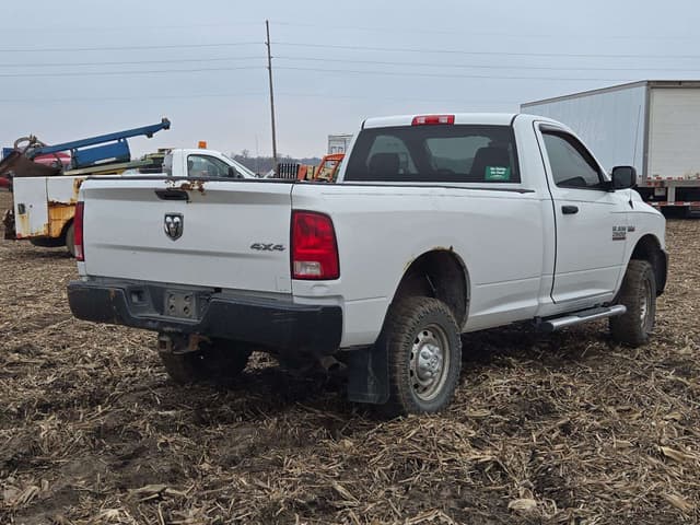 Image of Dodge Ram 2500 equipment image 4