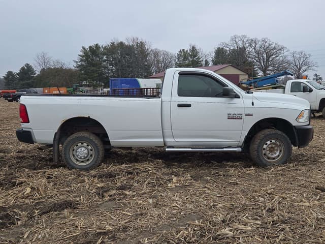 Image of Dodge Ram 2500 equipment image 3