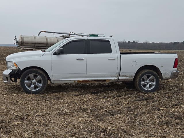 Image of Dodge Ram 1500 equipment image 3