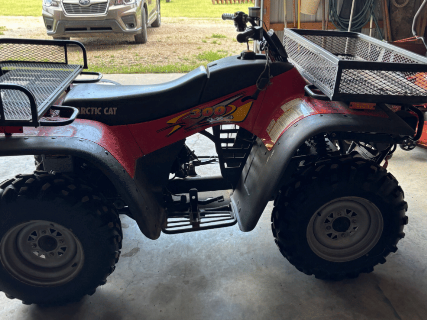 Image of Arctic Cat 300 Image 0