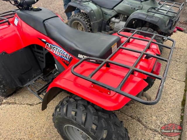 Image of Arctic Cat 300 equipment image 4