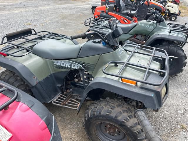 Image of Arctic Cat 300 equipment image 3