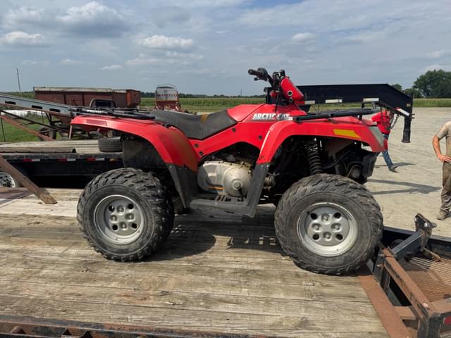 Image of Arctic Cat 400 equipment image 1