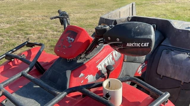 Image of Arctic Cat 400 equipment image 3