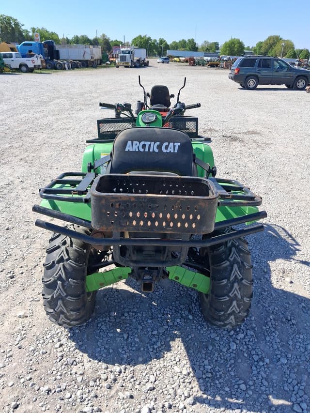 Image of Arctic Cat 400 equipment image 3