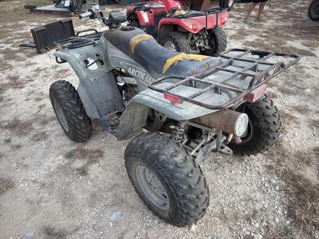 Image of Arctic Cat 400 equipment image 1