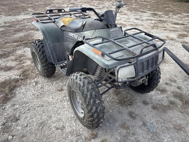 Image of Arctic Cat 400 equipment image 3