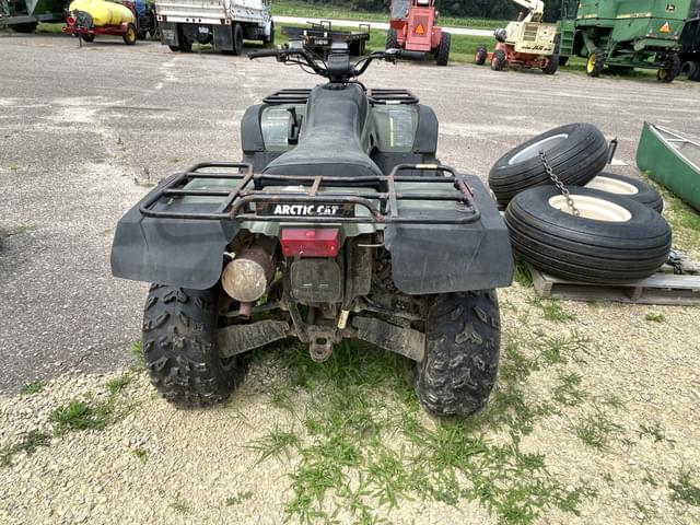 Image of Arctic Cat 500 equipment image 4