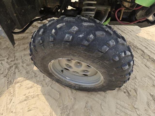 Image of Arctic Cat 650 equipment image 3