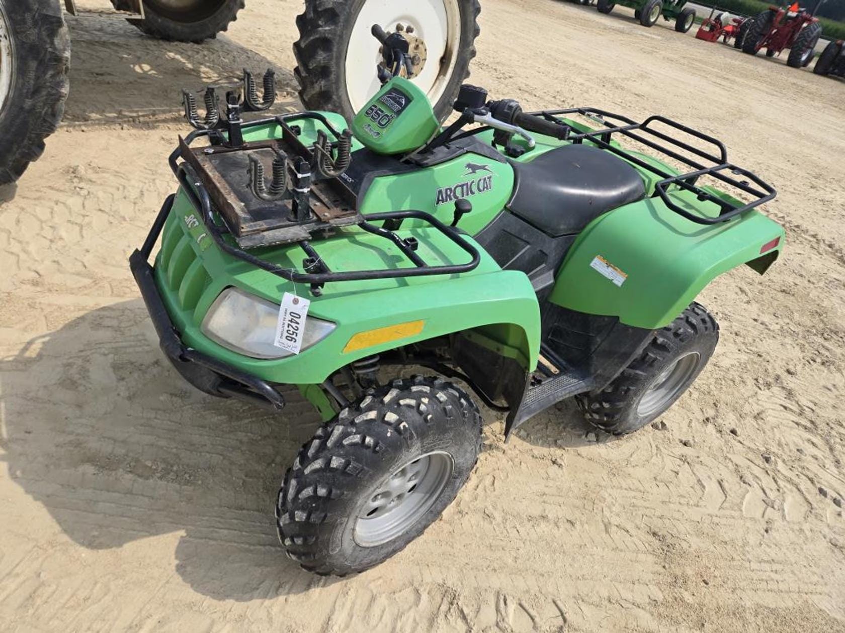 Arctic Cat 650 Equipment Image0