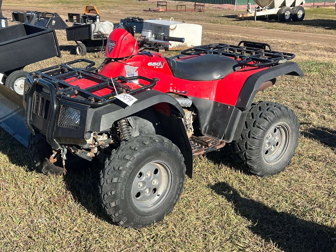 Image of Arctic Cat 650V Twin Primary image