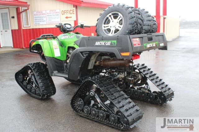 Image of Arctic Cat 700 equipment image 1