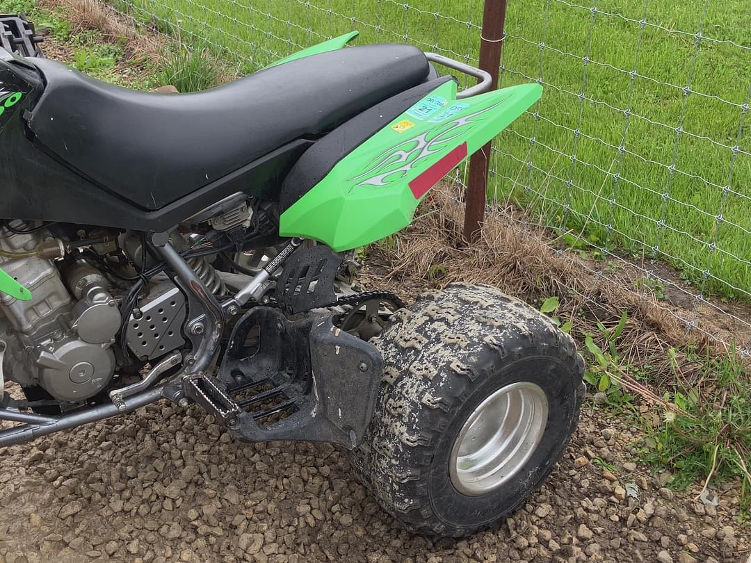 Image of Arctic Cat DVX400 Image 1