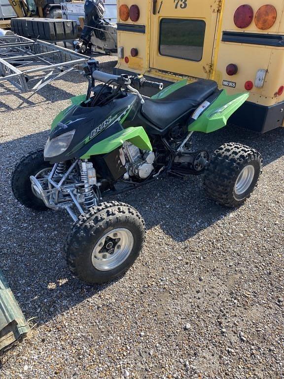 Image of Arctic Cat DVX400 Image 0
