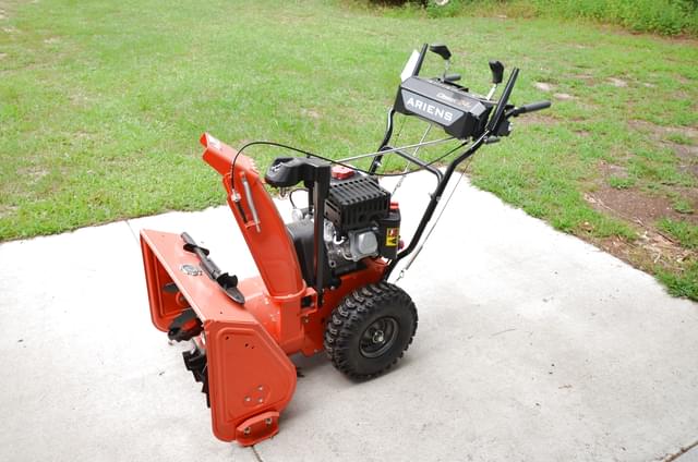 Image of Ariens Classic 24 equipment image 2