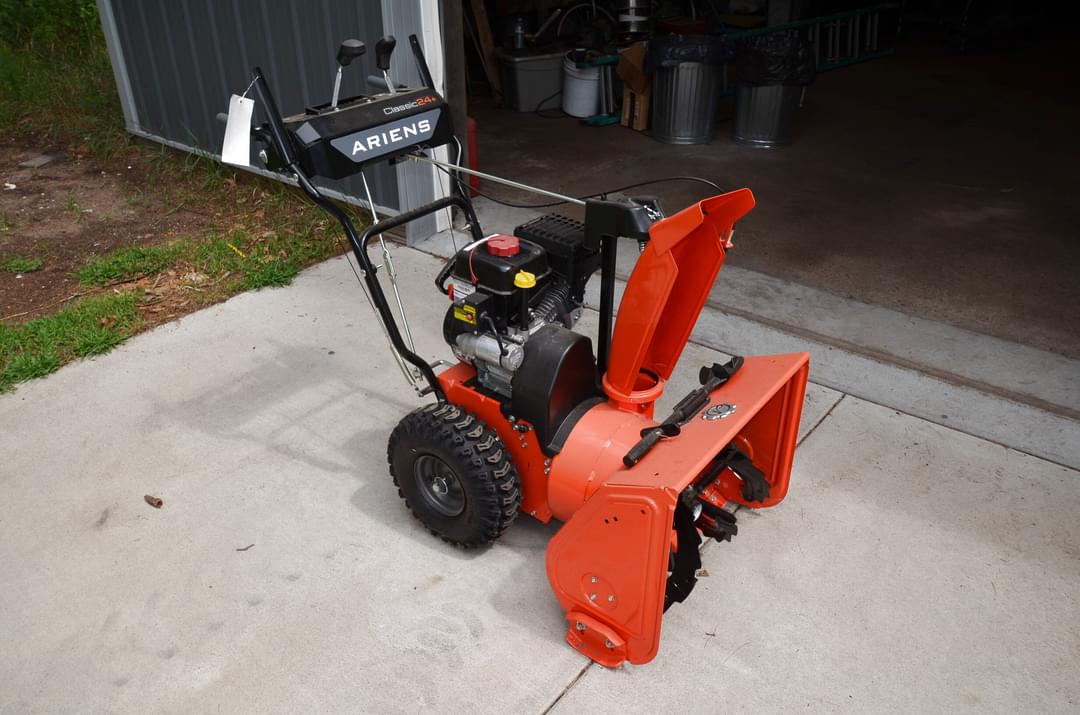 Image of Ariens Classic 24 Primary image