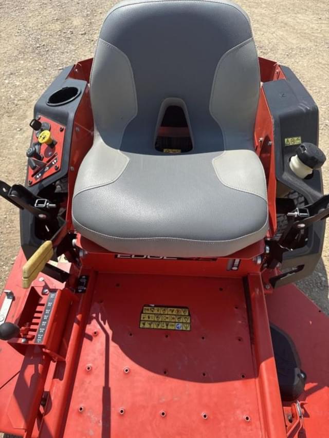 Image of Ariens Edge 42 equipment image 4