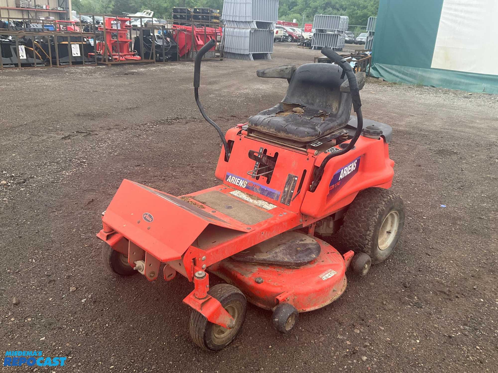 Main image Ariens EZR 1742