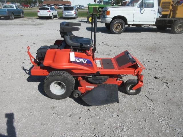Image of Ariens EZR 1742 equipment image 4