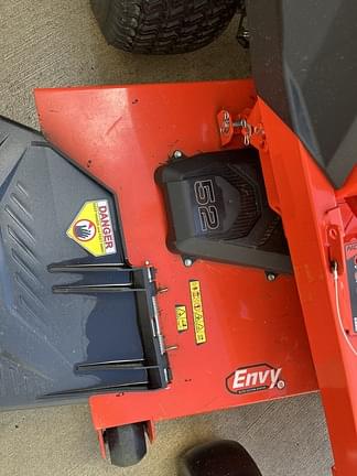 Image of Ariens Ikon 52 equipment image 4
