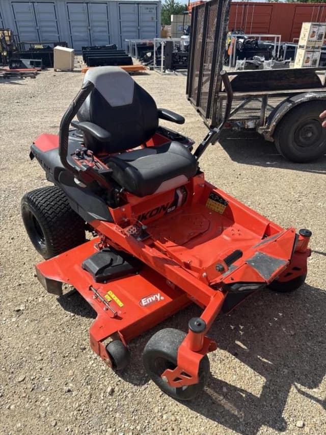 Image of Ariens Ikon 52 equipment image 3