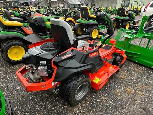 Image of Ariens Ikon X52 equipment image 2