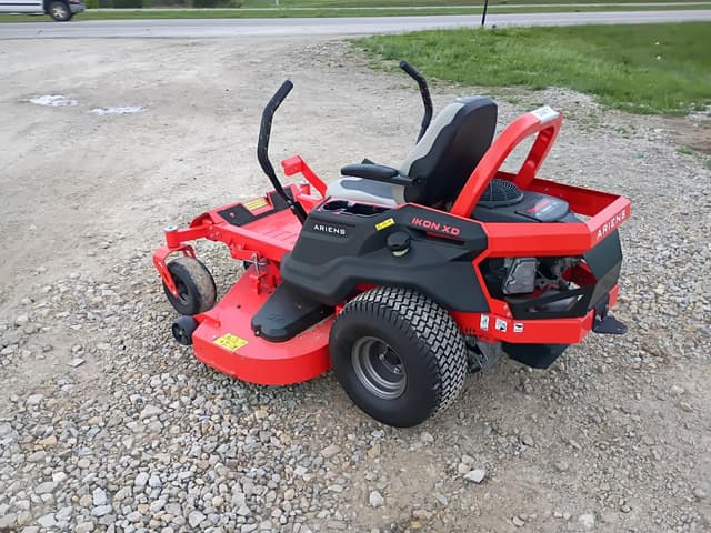 Image of Ariens Ikon XD52 equipment image 2