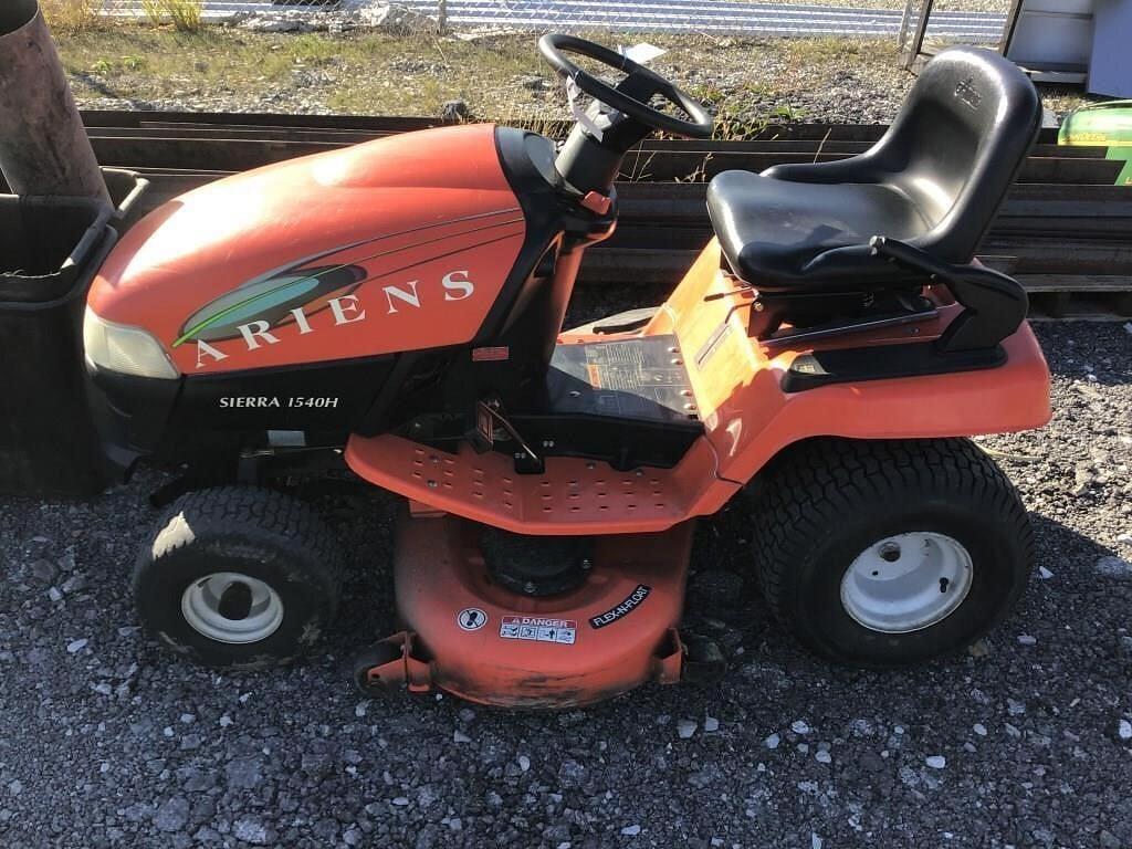 Image of Ariens Sierra 1540H Primary image