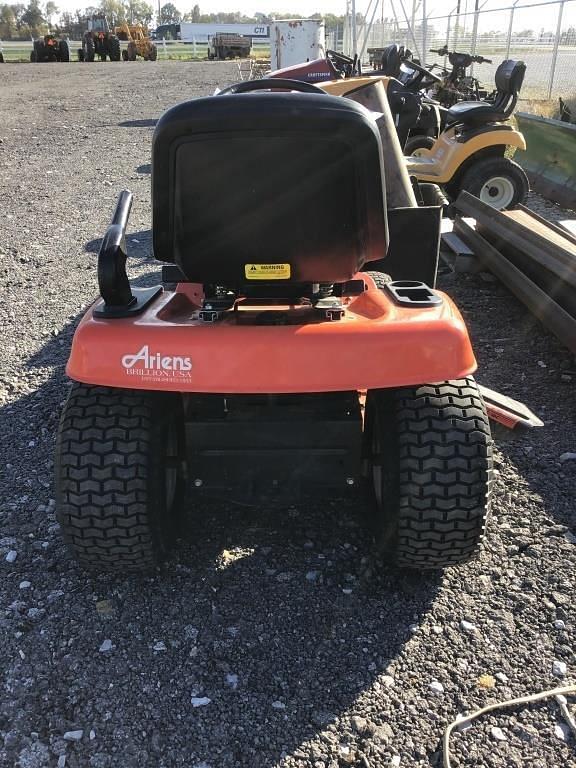 Image of Ariens Sierra 1540H equipment image 2