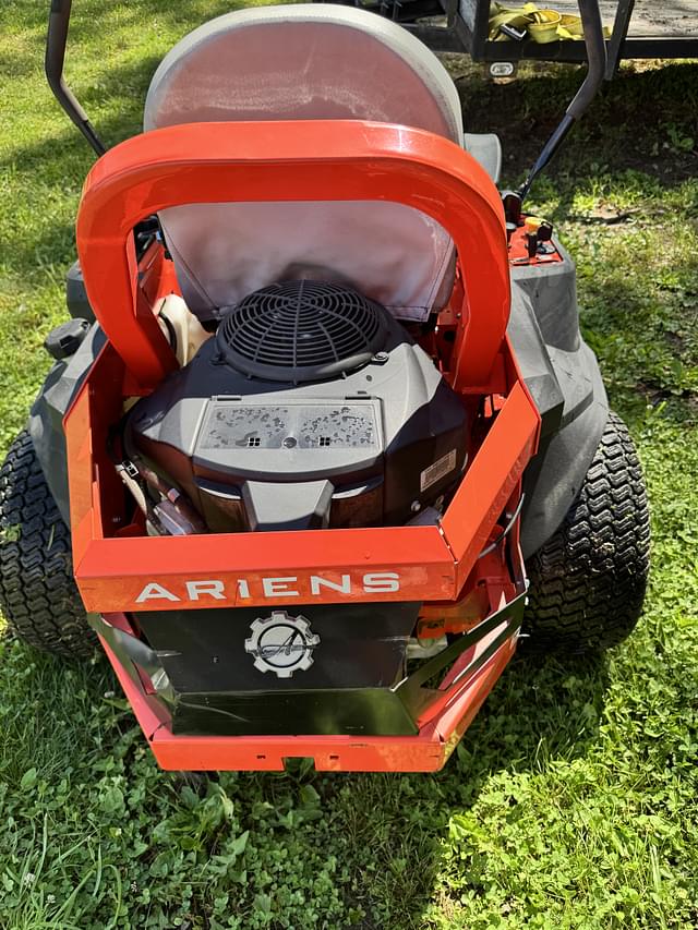 Image of Ariens Ikon XD52 equipment image 4