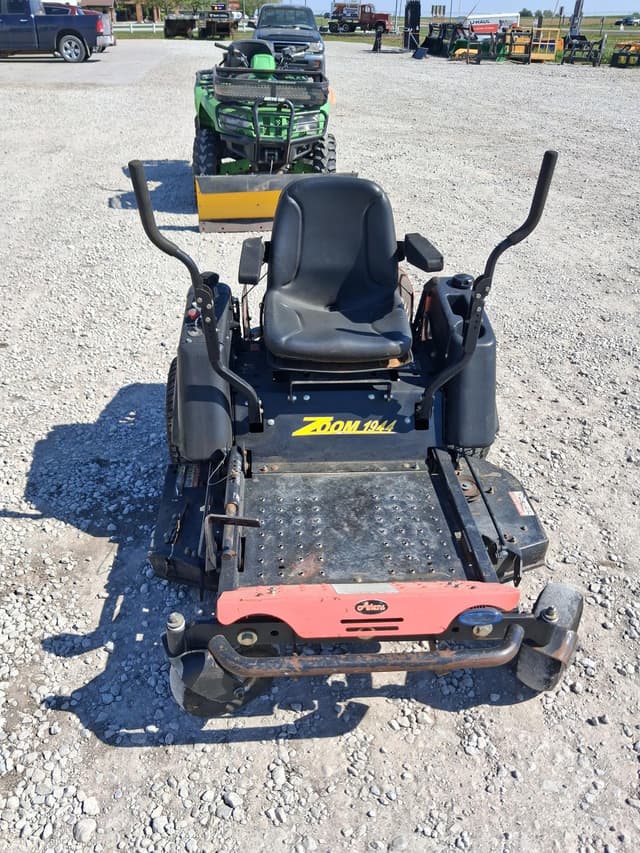 Image of Ariens Zoom 1944 equipment image 2