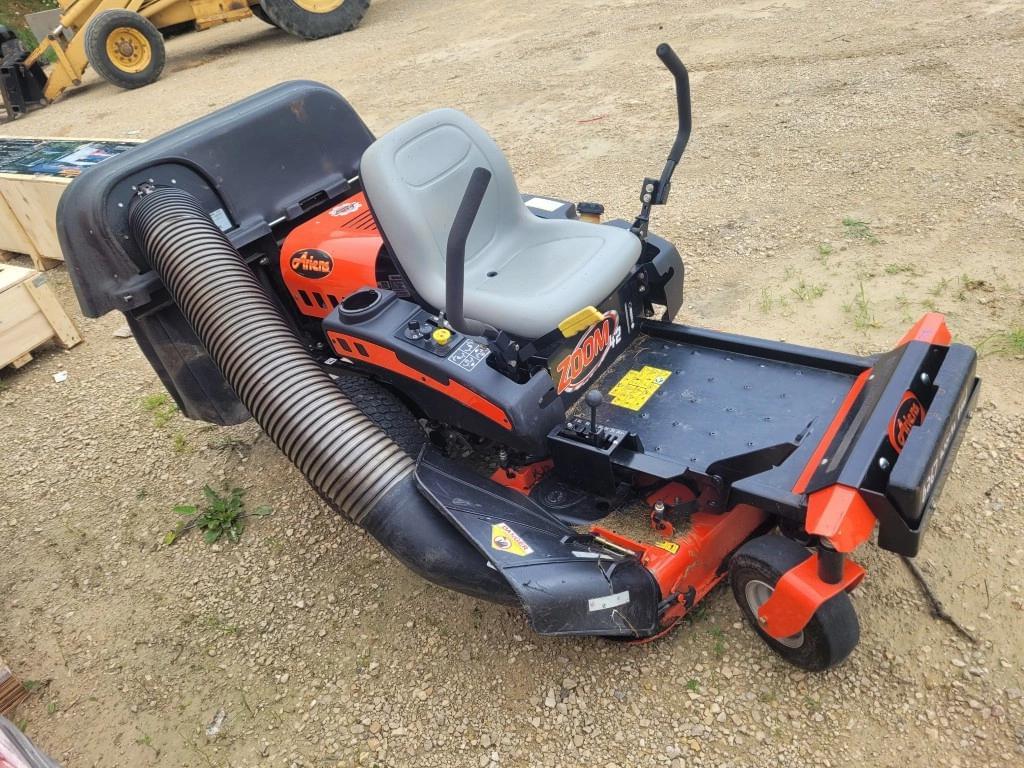 Image of Ariens Zoom 42 Image 1